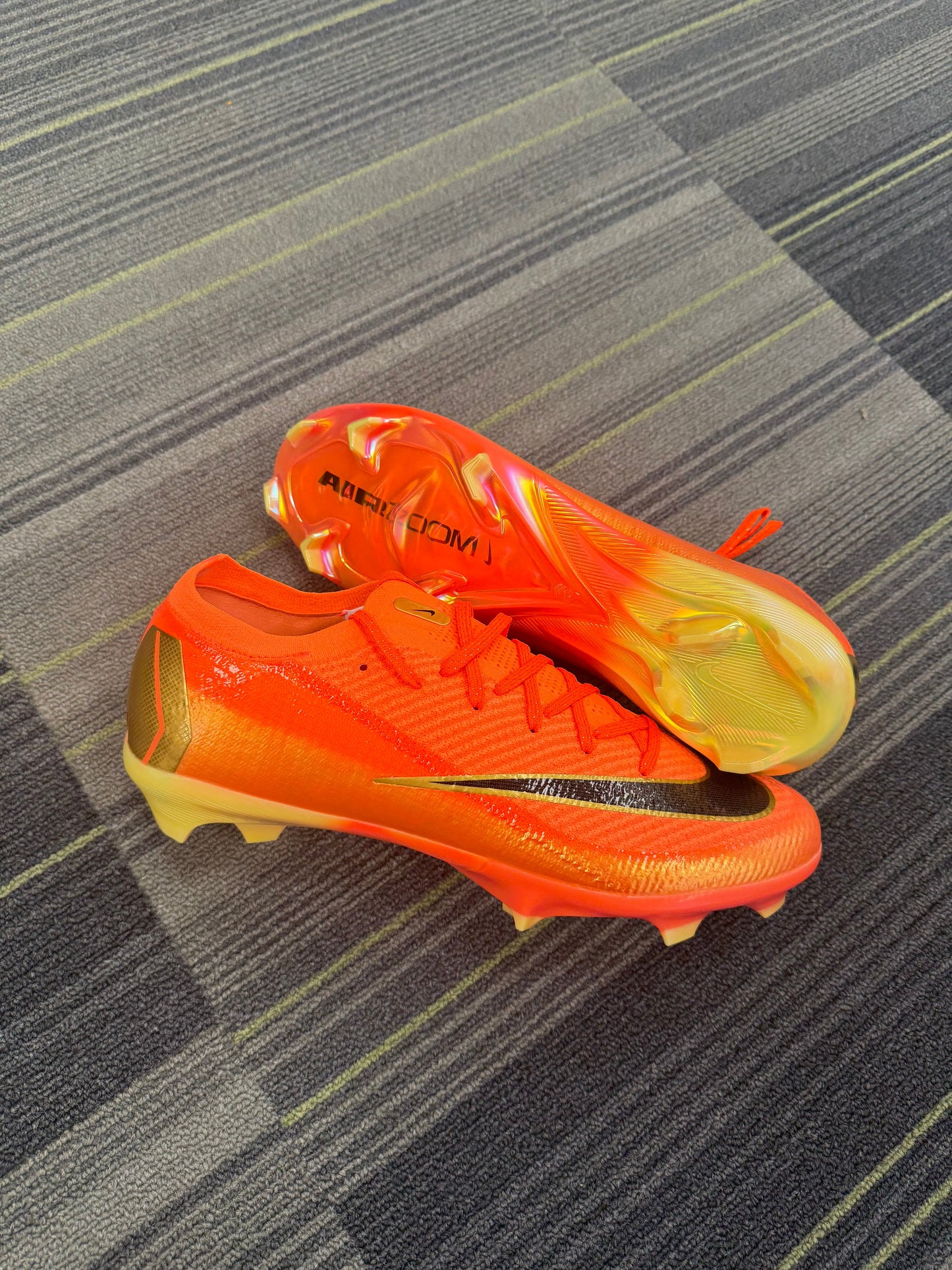 MERCURIAL ORANGE