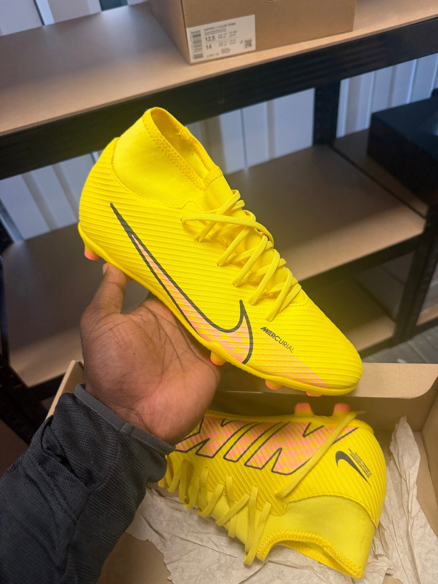MERCURIAL YELLOW
