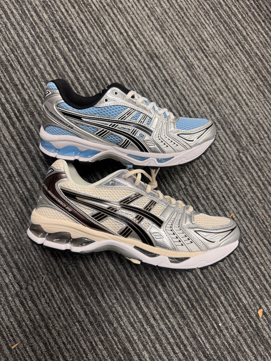 WIN A PAIR OF ASICS GEL KAYNO 14 RAFFLE